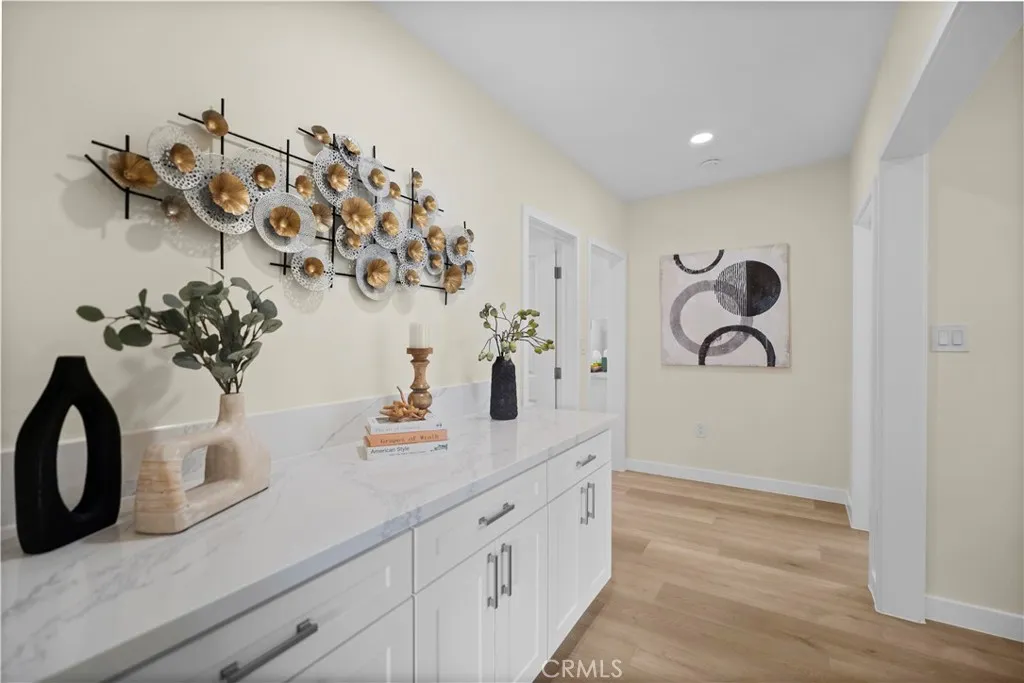 5126 Marvale, View Park, California 90043 home-pic-9